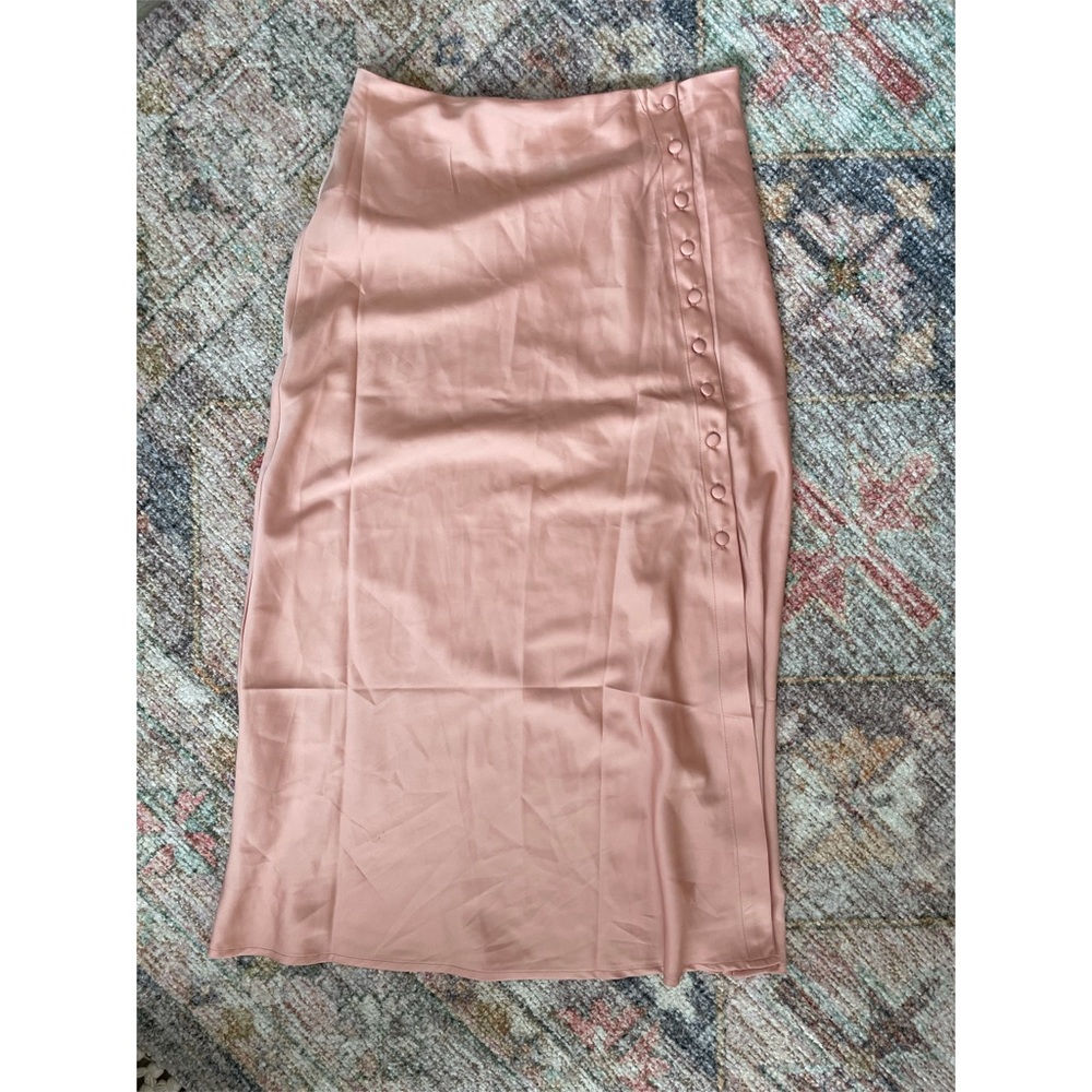 Forever21 Skirt - Calf in Apricot Size: M